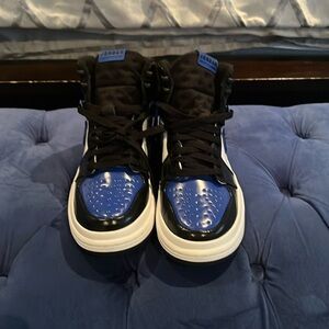 Brand NEW never WORN Air Jordan’s. I do not have the original box.